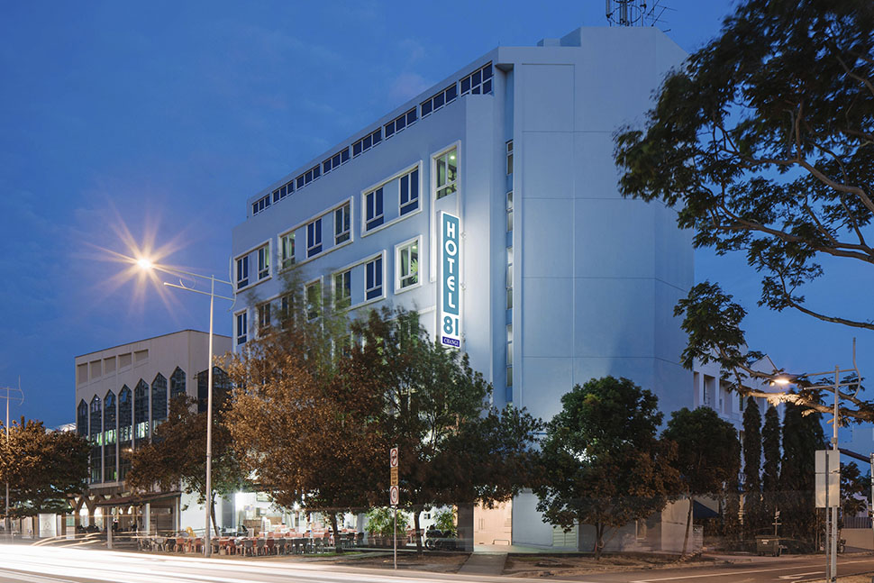 Hotel 81 Premier Star, Facade