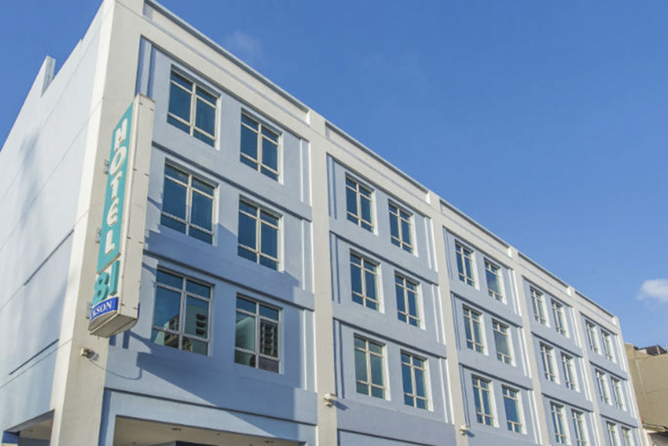Hotel 81 Premier Star, Facade