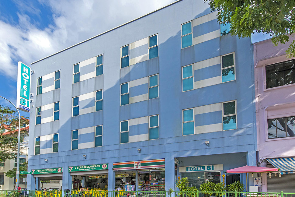Hotel 81 Premier Star, Facade